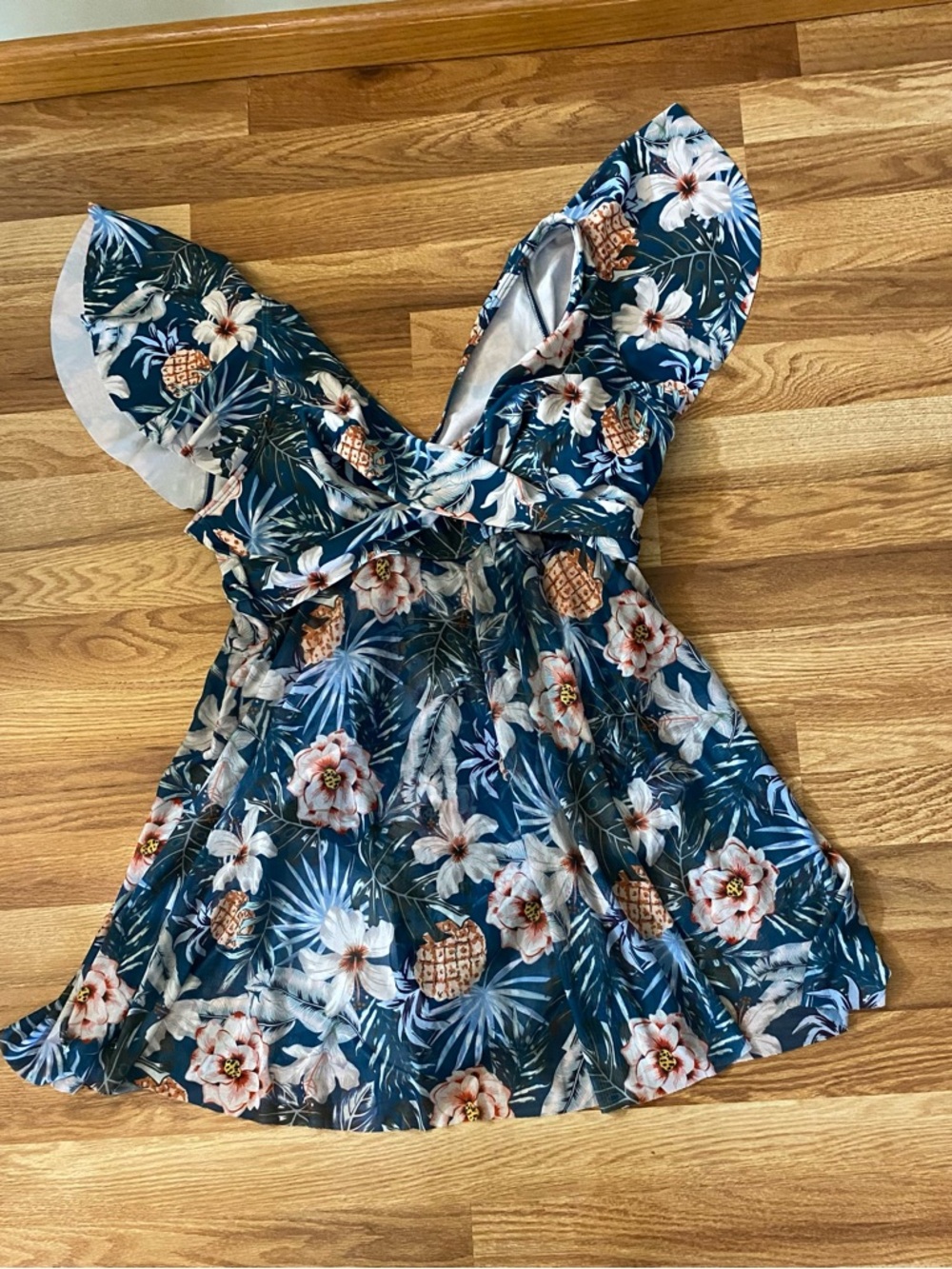 Tropical Floral Pineapple One Pice Bathing Suit Size XL NWT